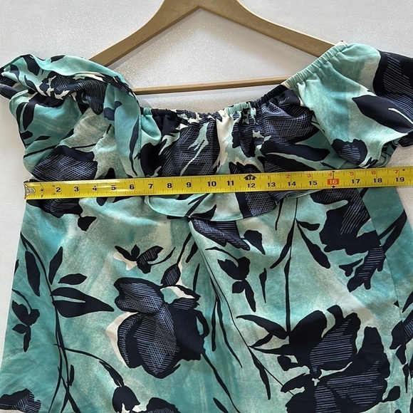 Maeve Anthropogie Off the Shoulder Tropical Print Top size S - Picture 6 of 9